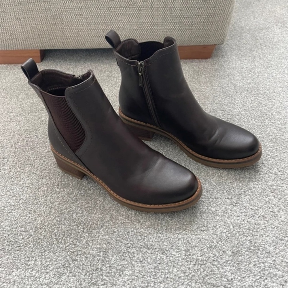 Boots Dark Brown Leather Ankle Booties with Side Zipper